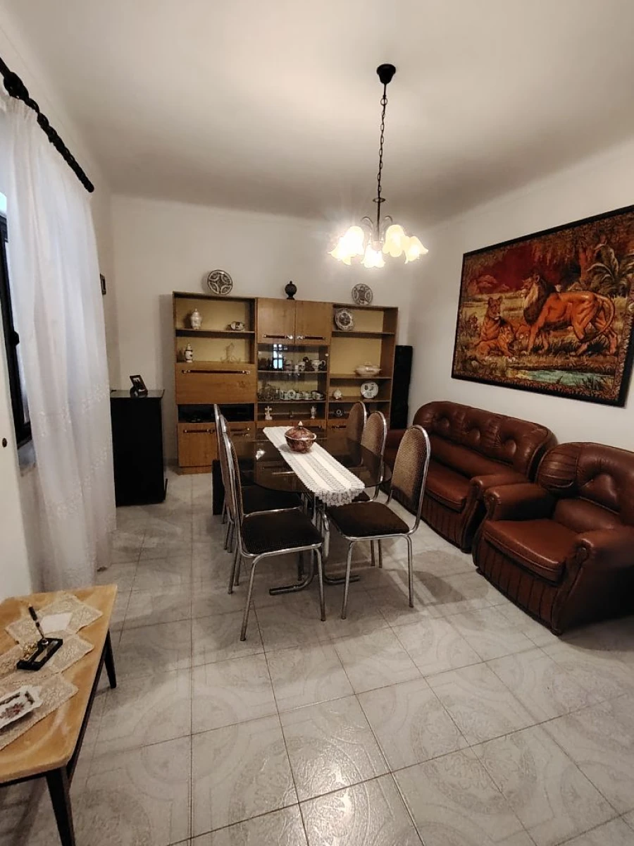 Moradia T2 para Venda em Vila viçosa Foto 4