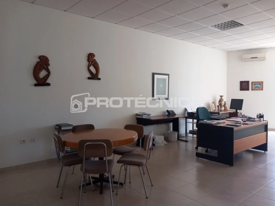 Armazém para Venda em Albergaria-A-Velha Foto 4