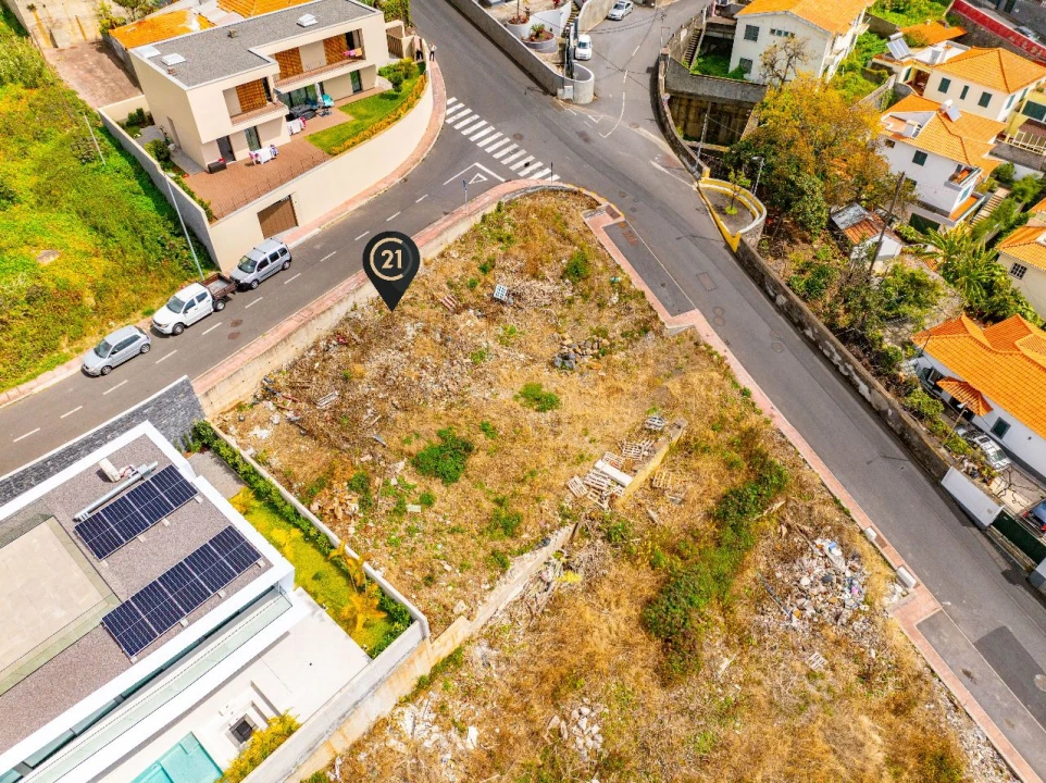 Terreno para Venda em Funchal Foto 10