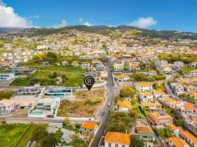 Terreno para Venda em Funchal Foto 5