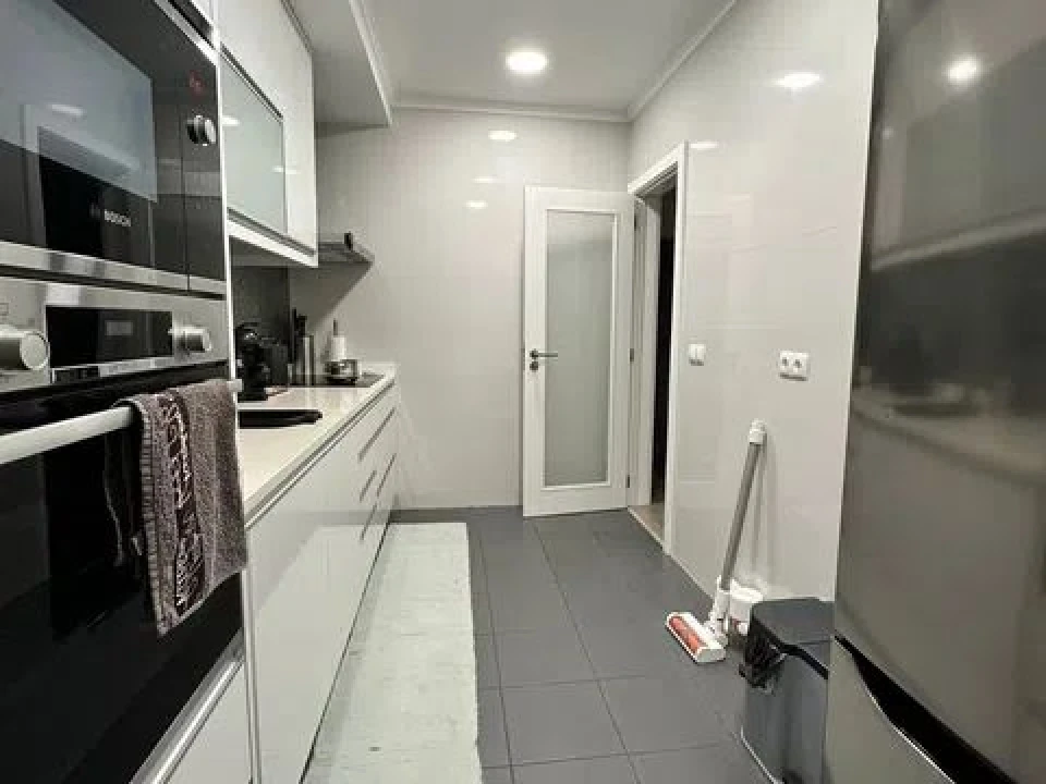 Apartamento T2 para Venda em Vila Franca de Xira Foto 4