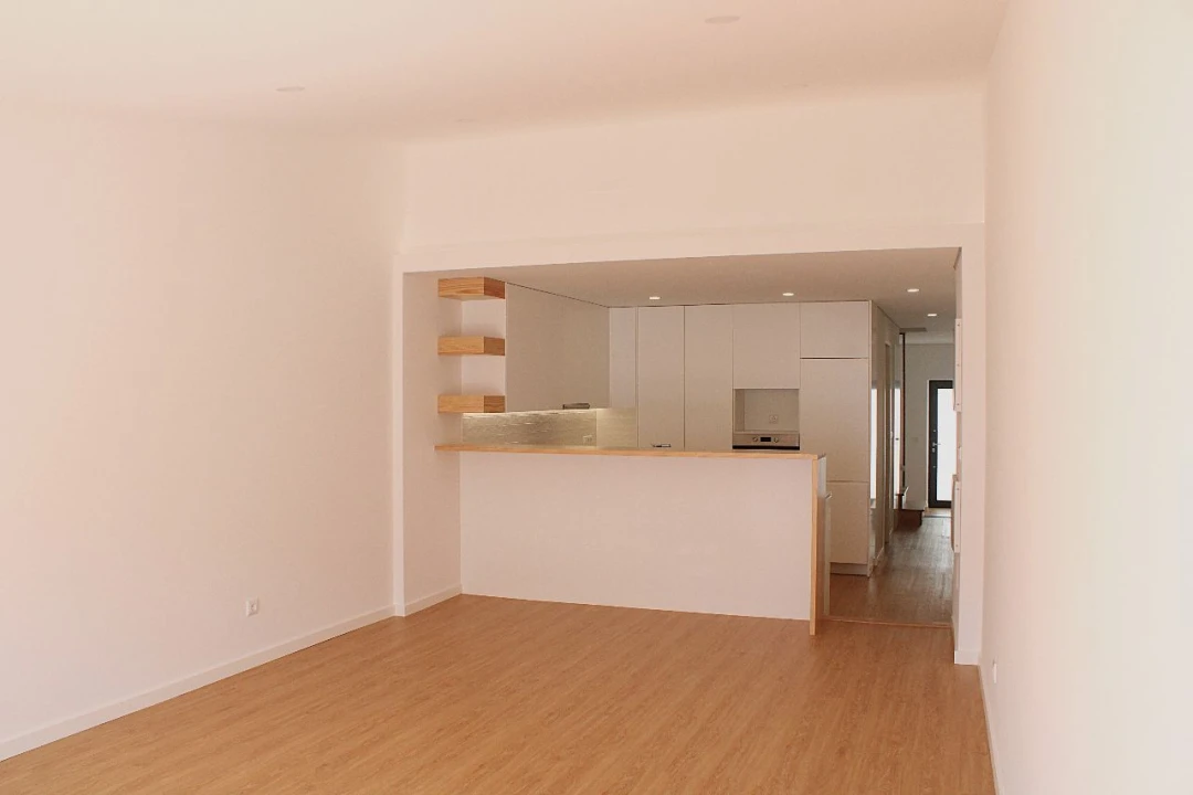 Moradia T3 para Venda em Ponta Delgada Foto 11