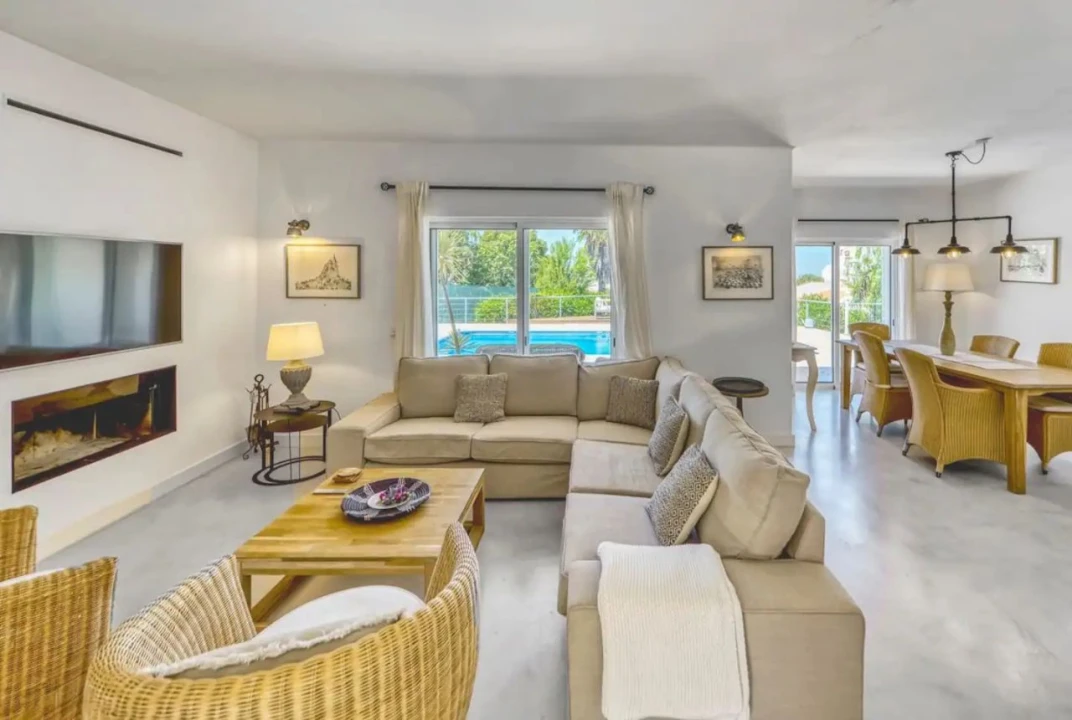 Moradia T4 para Arrendamento férias em Areias dos Moínhos Foto 17