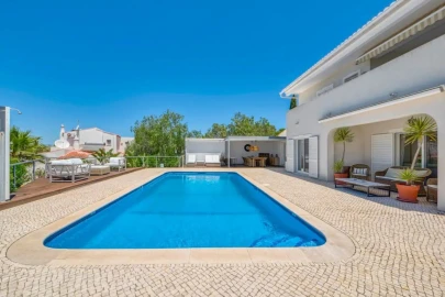 Moradia T4 para Arrendamento férias em Areias dos Moínhos