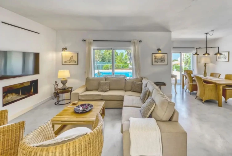 Moradia T4 para Arrendamento férias em Areias dos Moínhos Foto 17