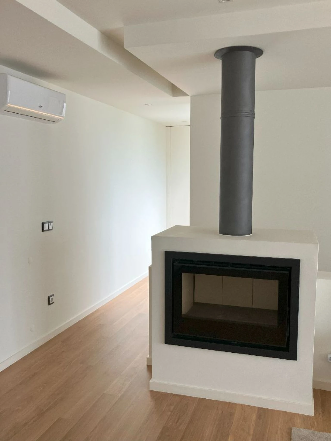 Moradia T3 para Arrendamento em Abade de Vermoim Foto 14