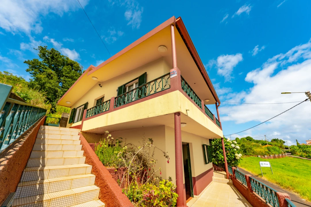 Moradia T4 para Venda em Pico Foto 12