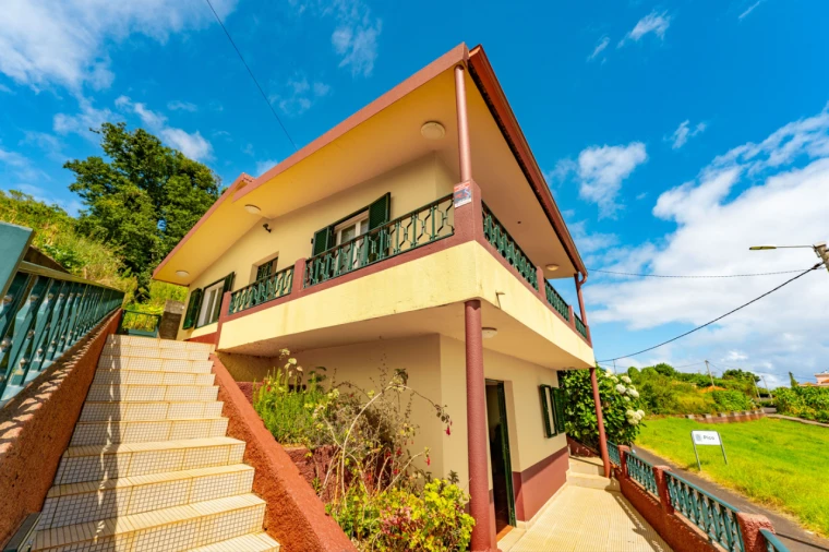 Moradia T4 para Venda em Pico Foto 12