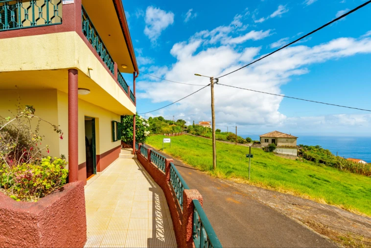 Moradia T4 para Venda em Pico Foto 16