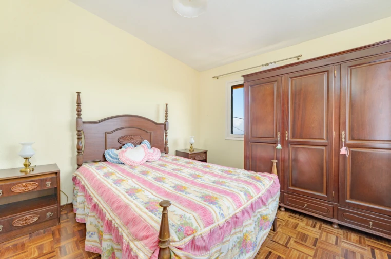 Moradia T4 para Venda em Pico Foto 14