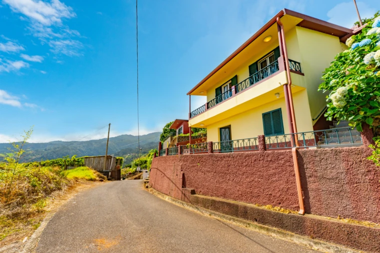 Moradia T4 para Venda em Pico Foto 26