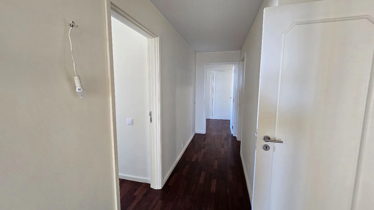 Apartamento T4 para Venda em Porto Foto 8