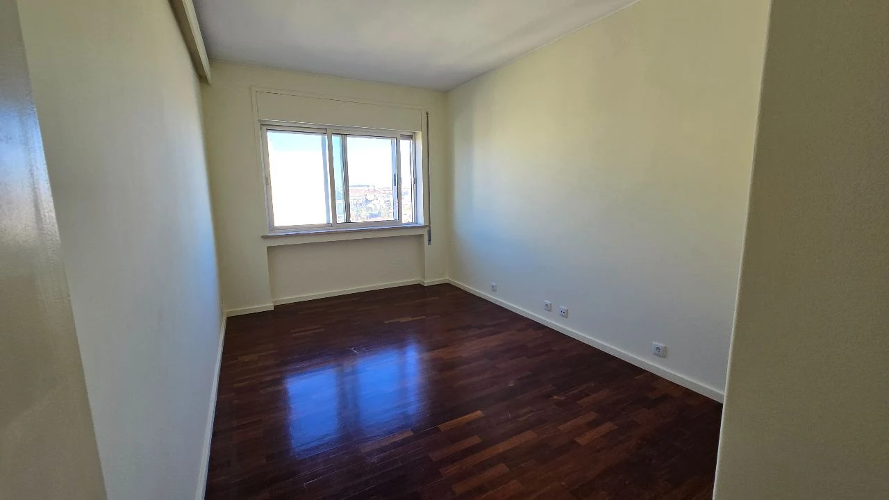 Apartamento T4 para Venda em Porto Foto 10