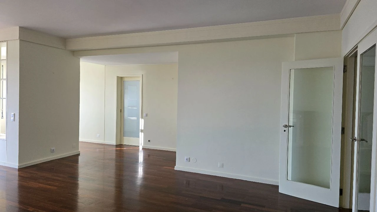 Apartamento T4 para Venda em Porto Foto 13