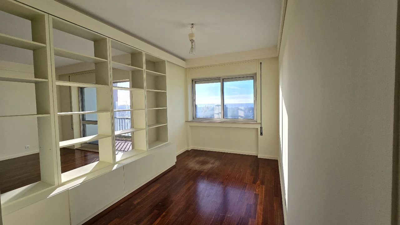 Apartamento T4 para Venda em Porto Foto 14