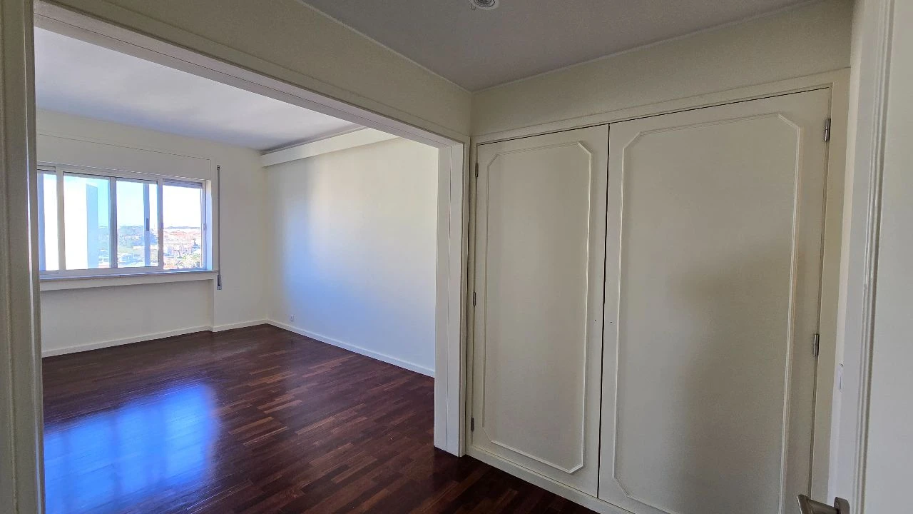 Apartamento T4 para Venda em Porto Foto 22
