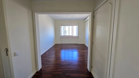 Apartamento T4 para Venda em Porto