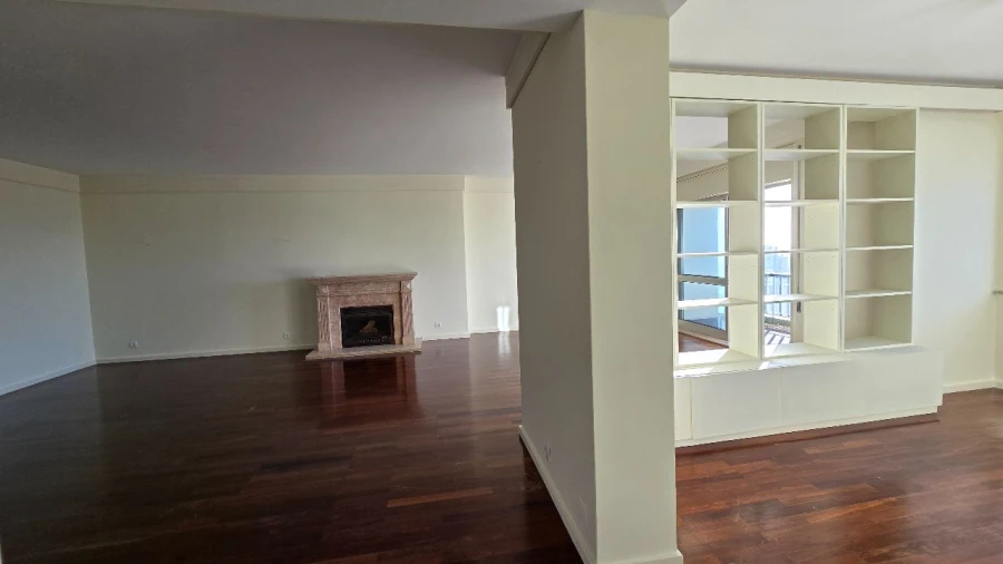 Apartamento T4 para Venda em Porto Foto 4
