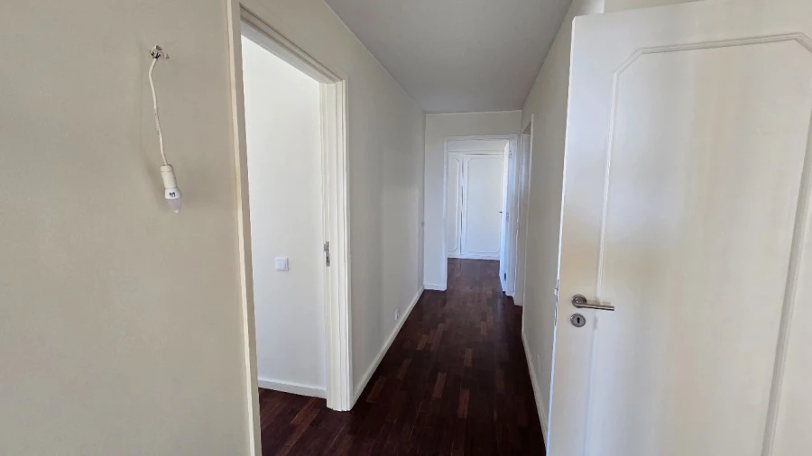 Apartamento T4 para Venda em Porto Foto 8