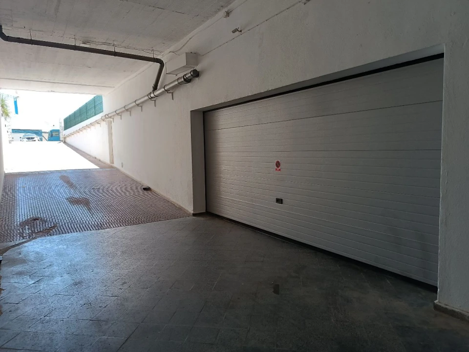 Garagem para Venda em Albufeira Foto 2