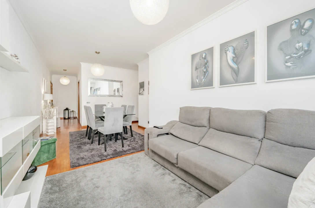 Apartamento T3 para Venda em Caniço Foto 3