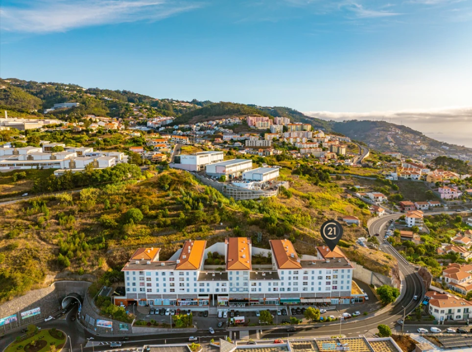 Apartamento T3 para Venda em Caniço Foto 17