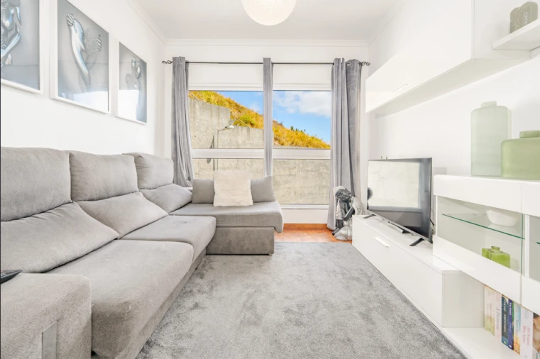 Apartamento T3 para Venda em Caniço Foto 5