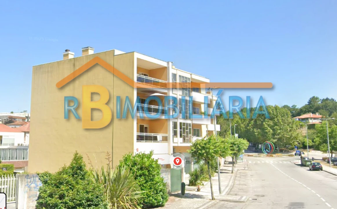 Loja para Venda em Santa Maria da Feira Foto 1