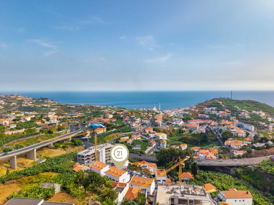 Moradia T3 para Venda em Câmara de Lobos Foto 24