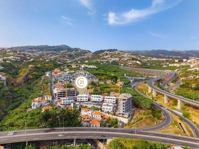 Moradia T3 para Venda em Câmara de Lobos Foto 23