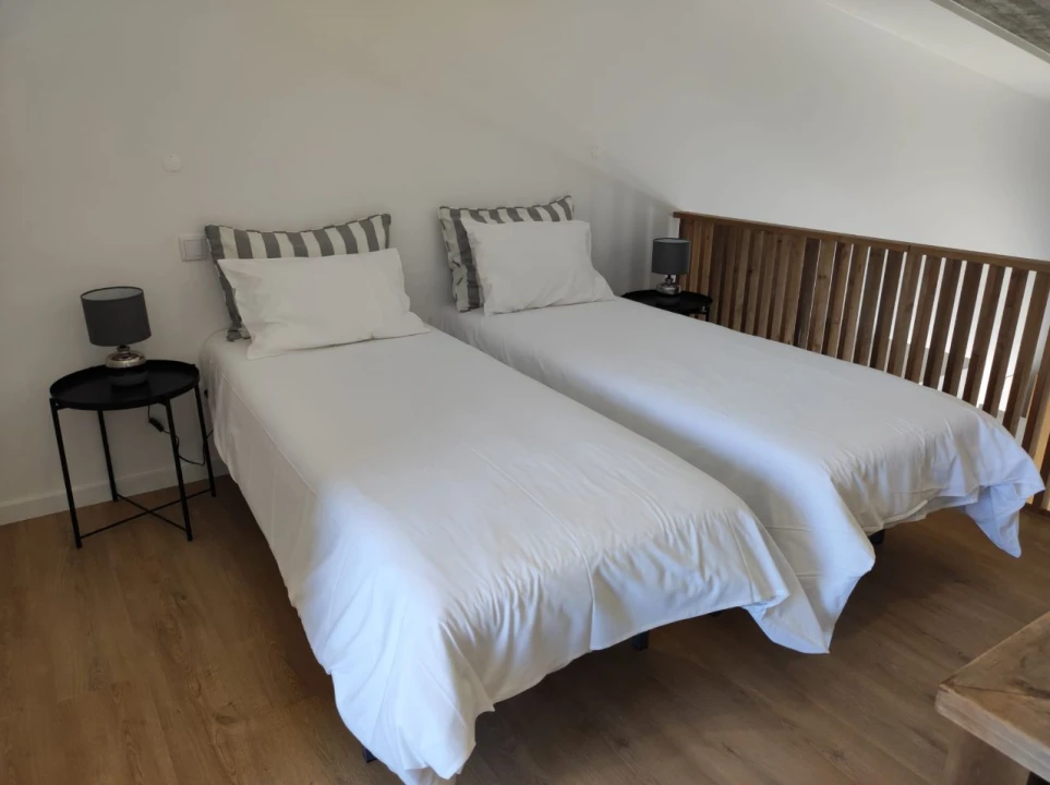 Apartamento T2 para Arrendamento em Encarnação Foto 6