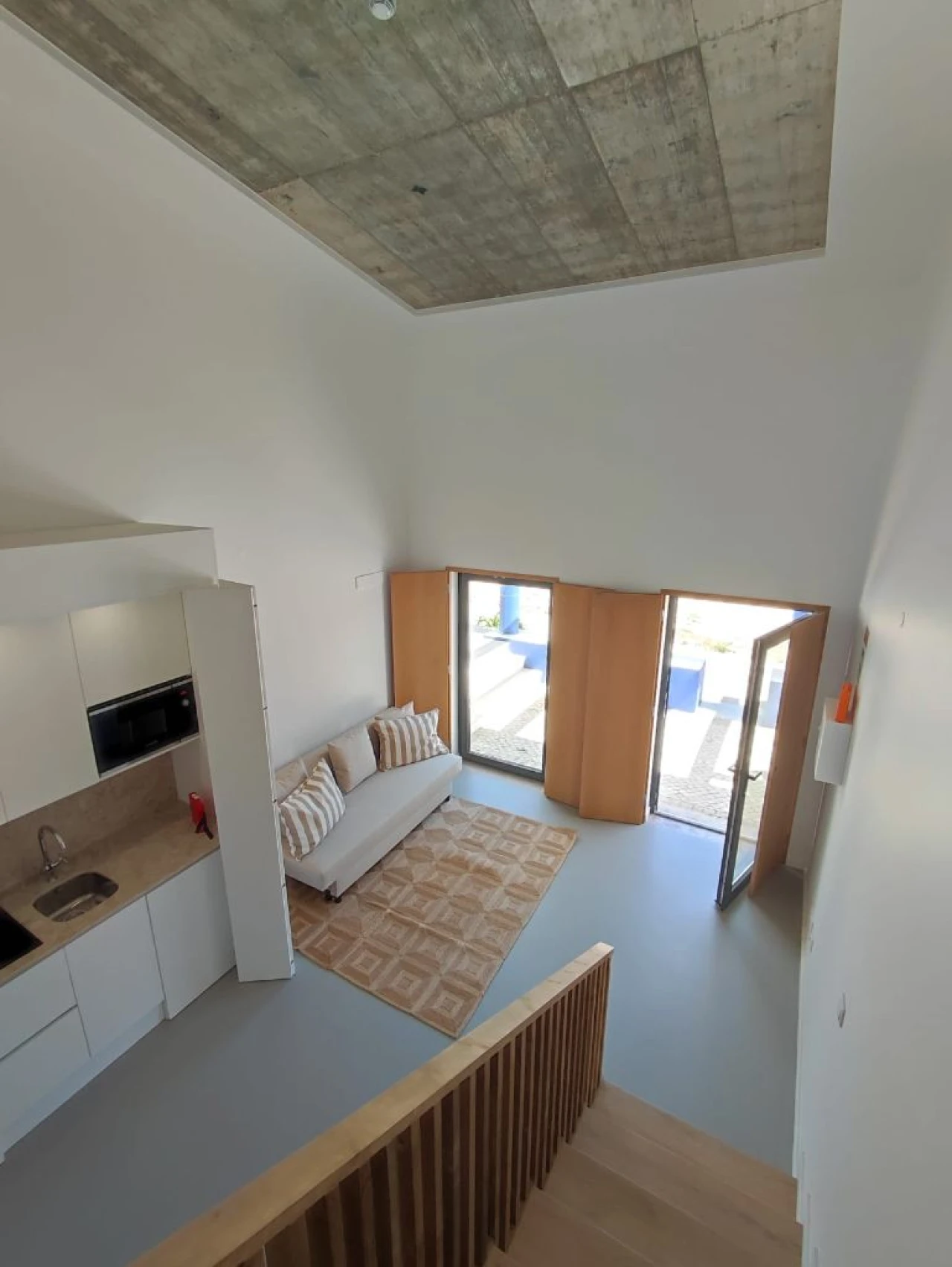 Apartamento T2 para Arrendamento em Encarnação Foto 5