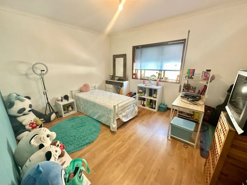 Moradia T5 para Venda em Baguim do Monte Foto 12