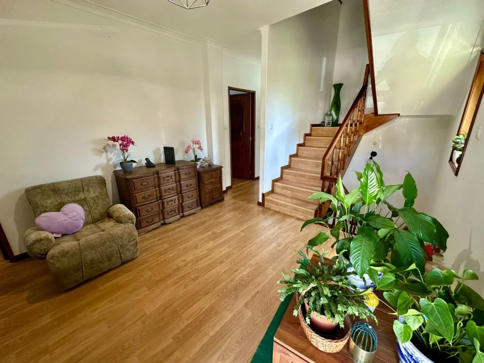 Moradia T5 para Venda em Baguim do Monte Foto 19