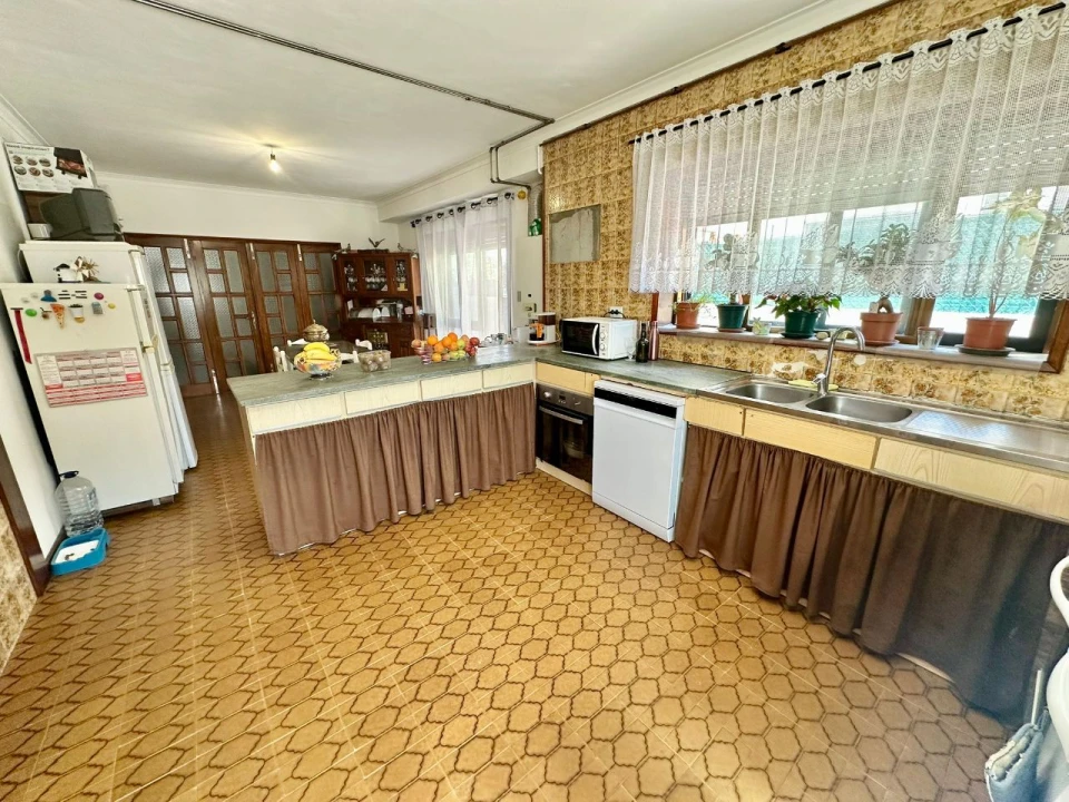 Moradia T5 para Venda em Baguim do Monte Foto 4