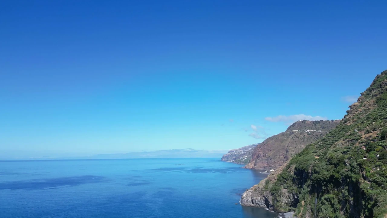 Moradia T3 para Venda em Canhas Foto 3