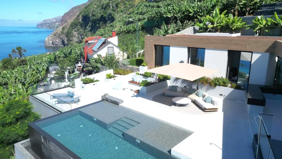 Moradia T3 para Venda em Canhas Foto 1