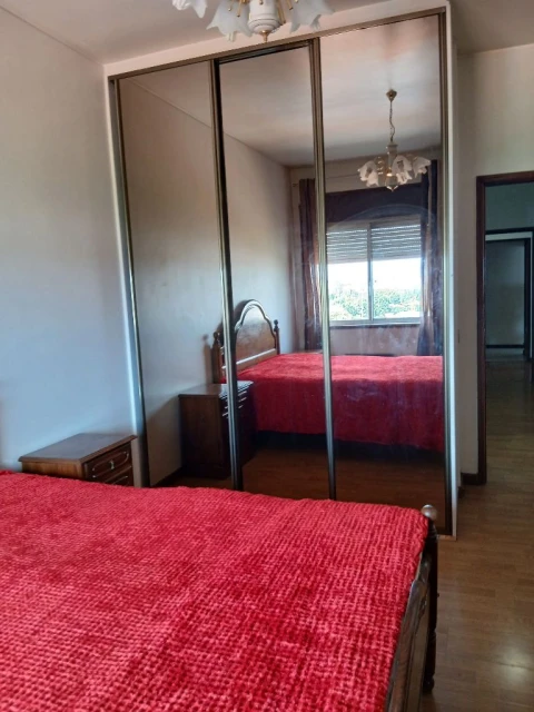 Apartamento T5 para Arrendamento em Paranhos