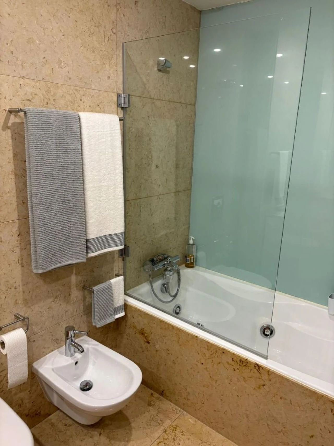 Apartamento T4 para Venda em Vila Nova de Gaia Foto 21