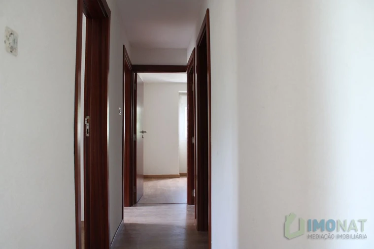 Moradia T3 para Venda em Estreito Foto 5