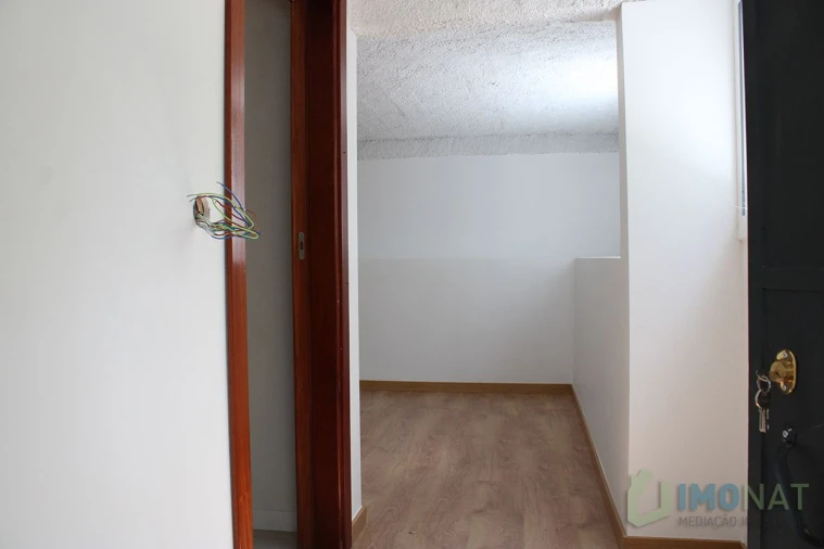 Moradia T3 para Venda em Estreito Foto 6