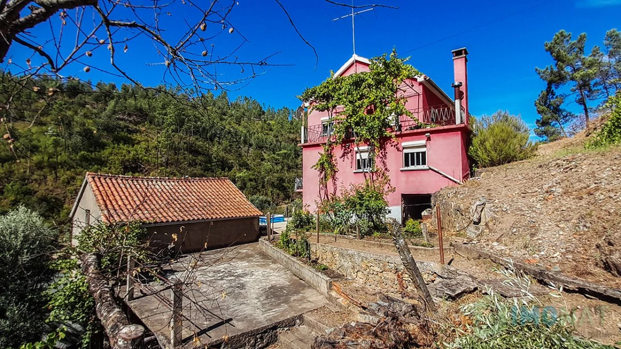 Moradia T6 para Venda em Atalaios Foto 1