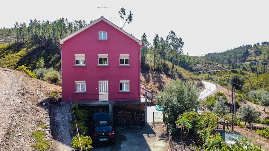 Moradia T6 para Venda em Atalaios Foto 33