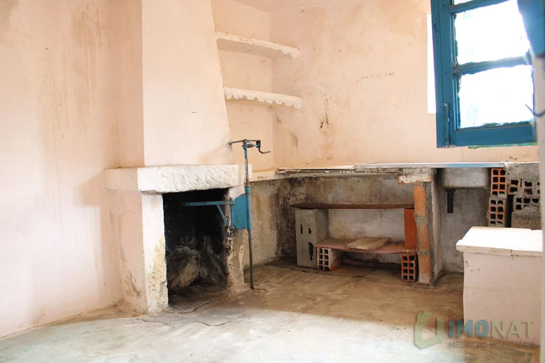 Moradia T3 para Venda em Cardosa Foto 2