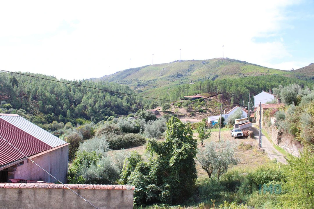 Moradia T3 para Venda em Cardosa Foto 25