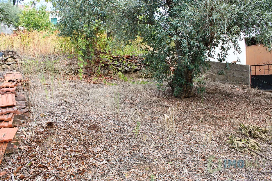 Moradia T3 para Venda em Cardosa Foto 40