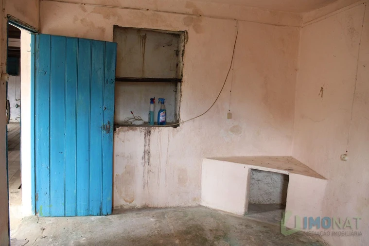 Moradia T3 para Venda em Cardosa Foto 9