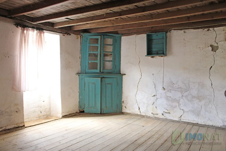 Moradia T3 para Venda em Cardosa Foto 13