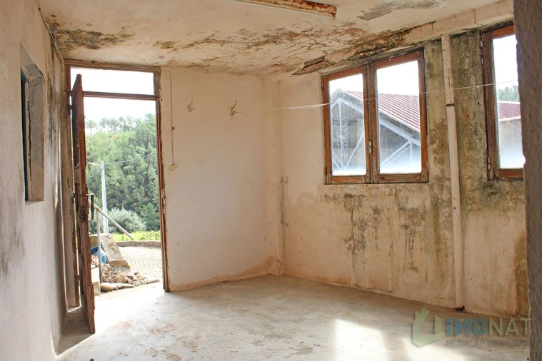 Moradia T3 para Venda em Cardosa Foto 23