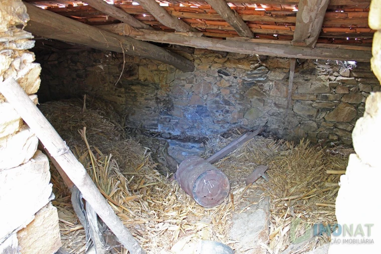 Moradia T3 para Venda em Cardosa Foto 29